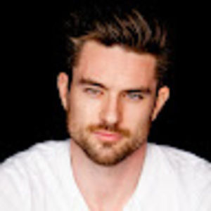 Meet your Posher, Derrick